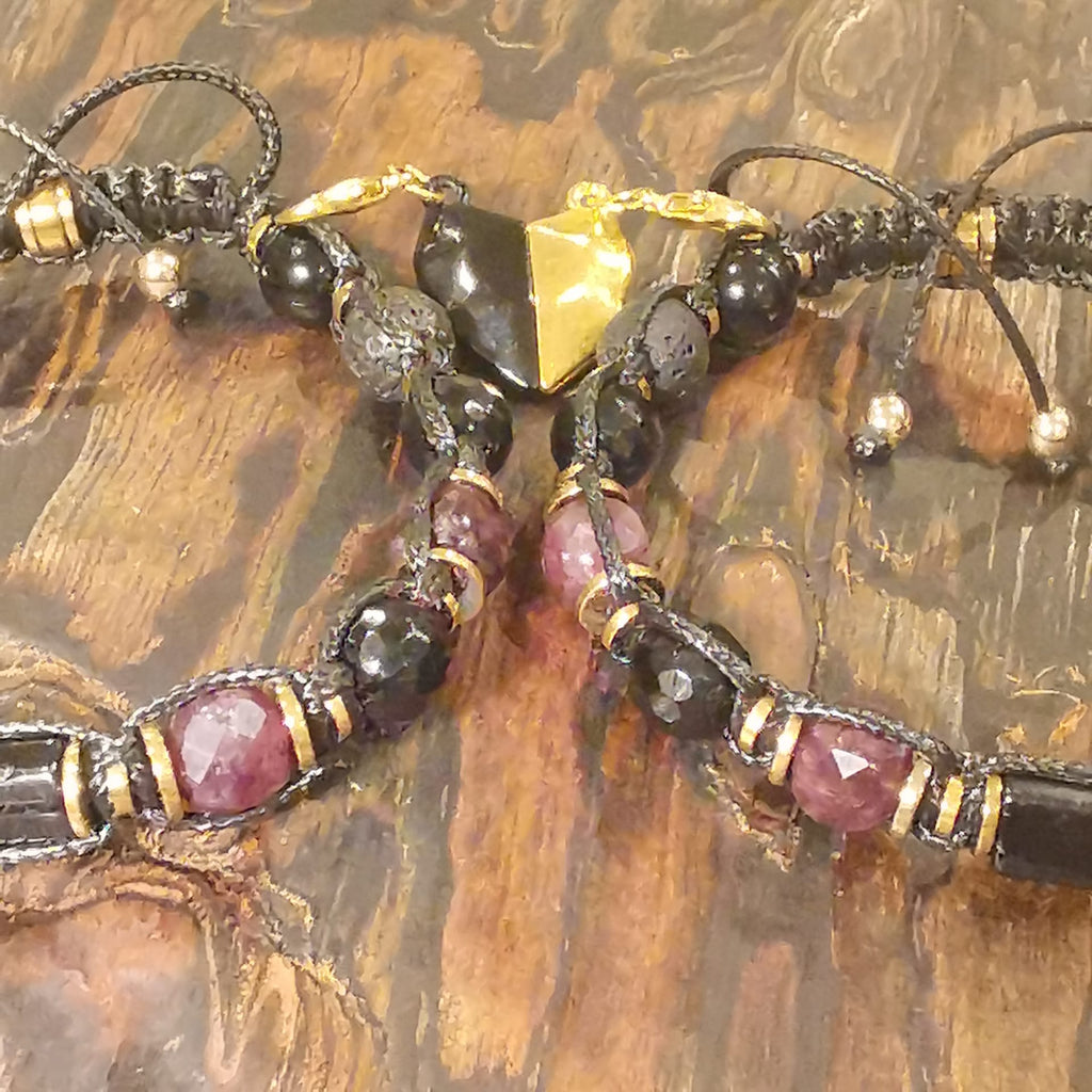Black Tourmaline, Garnet, Black Agate, Lava, Onyx Bracelet "Stone Valor" 505